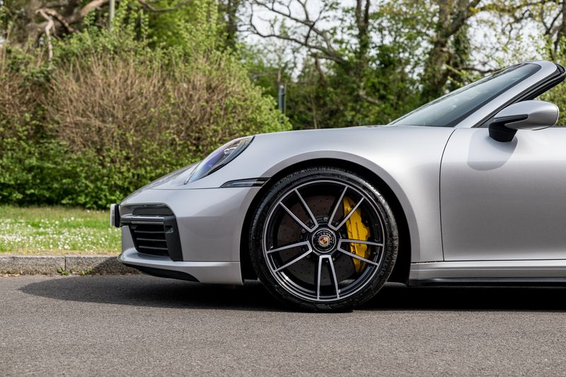 Porsche 911 (992) Turbo S Cabriolet PDK