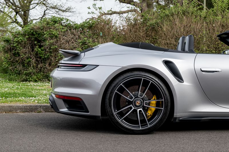 Porsche 911 (992) Turbo S Cabriolet PDK