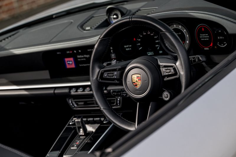 Porsche 911 (992) Turbo S Cabriolet PDK