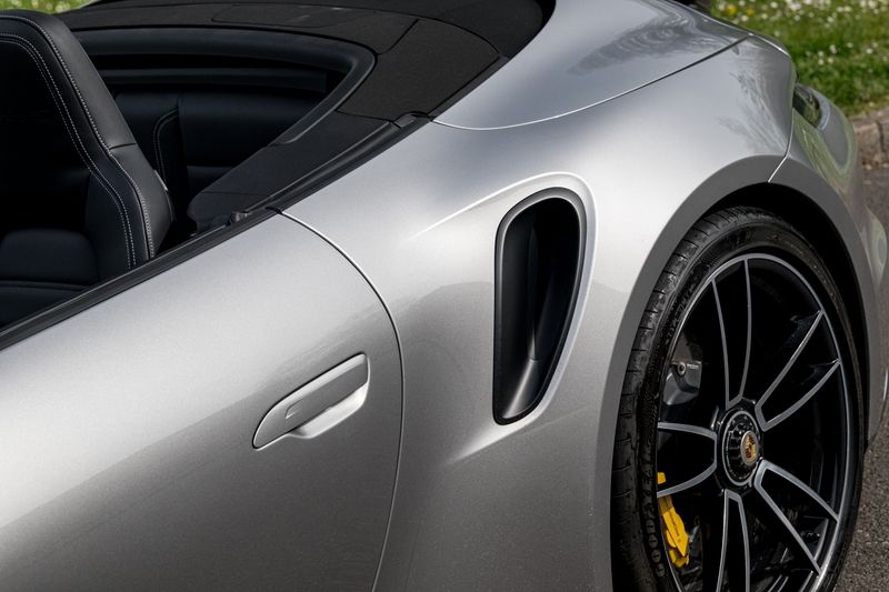 Porsche 911 (992) Turbo S Cabriolet PDK
