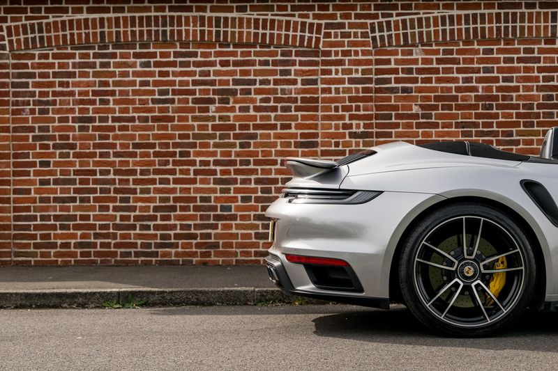 Porsche 911 (992) Turbo S Cabriolet PDK