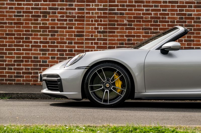 Porsche 911 (992) Turbo S Cabriolet PDK