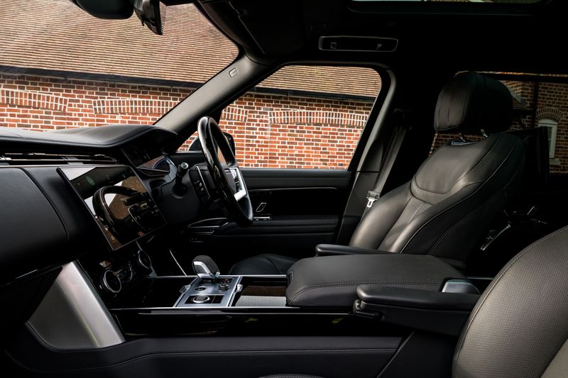 Range Rover P530 Autobiography  LWB