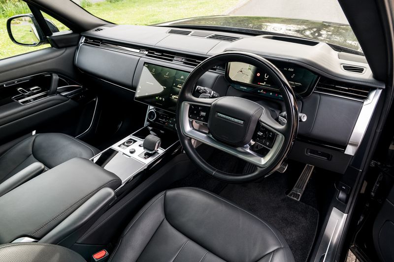 Range Rover P530 Autobiography  LWB