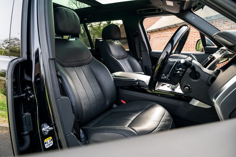 Range Rover P530 Autobiography  LWB