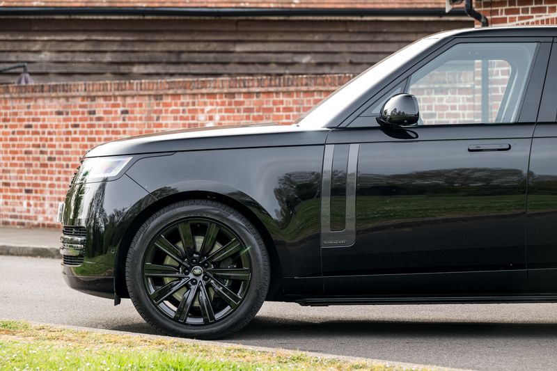 Range Rover P530 Autobiography  LWB