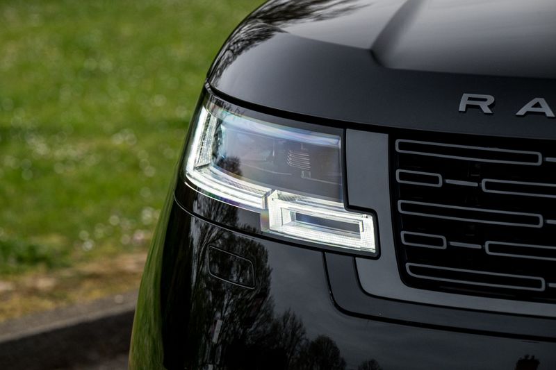 Range Rover P530 Autobiography  LWB