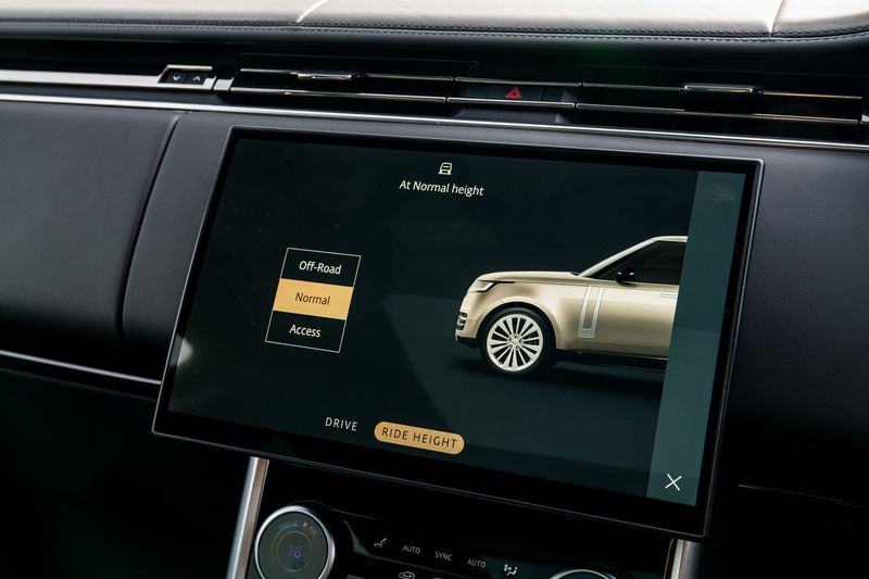 Range Rover P530 Autobiography  LWB