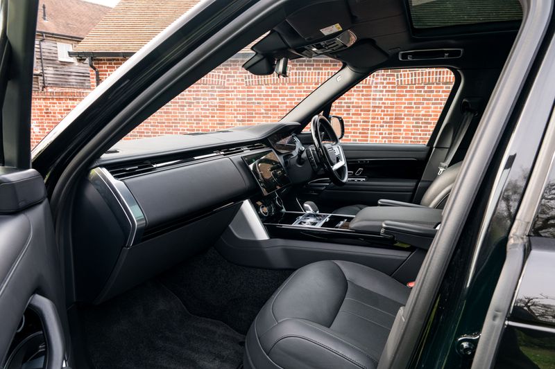 Range Rover P530 Autobiography  LWB