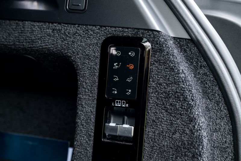 Range Rover P530 Autobiography  LWB