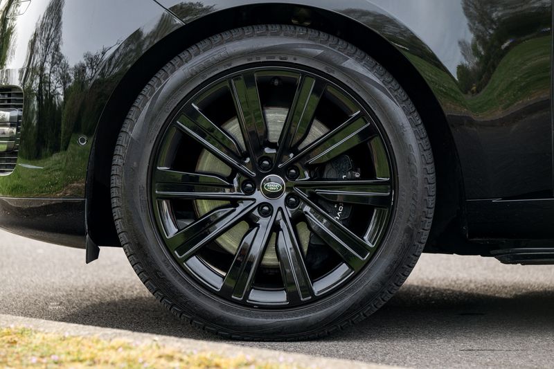 Range Rover P530 Autobiography  LWB