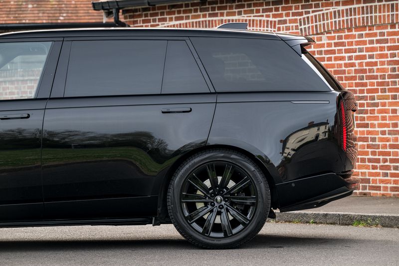 Range Rover P530 Autobiography  LWB