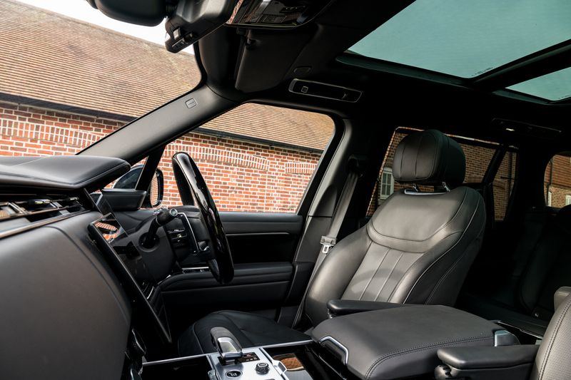 Range Rover P530 Autobiography  LWB