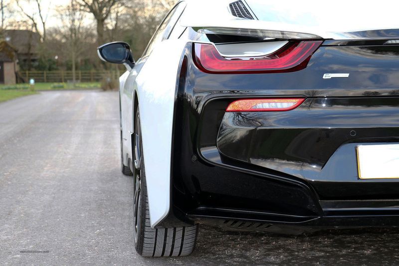 BMW i8 Coupe
