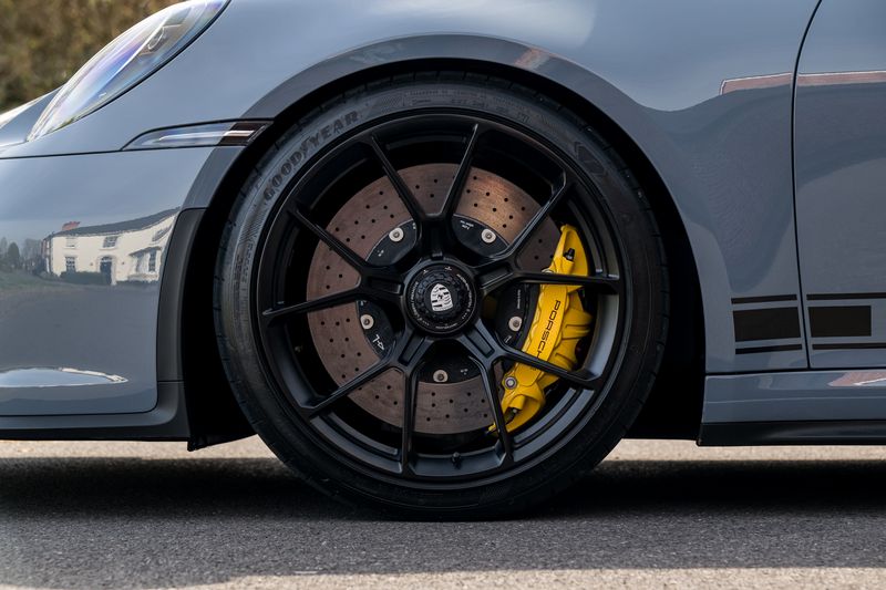 Porsche 911(992.1) GT3 Touring PDK