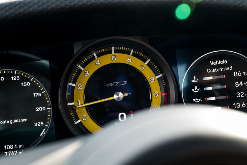 Porsche 911(992.1) GT3 Touring PDK