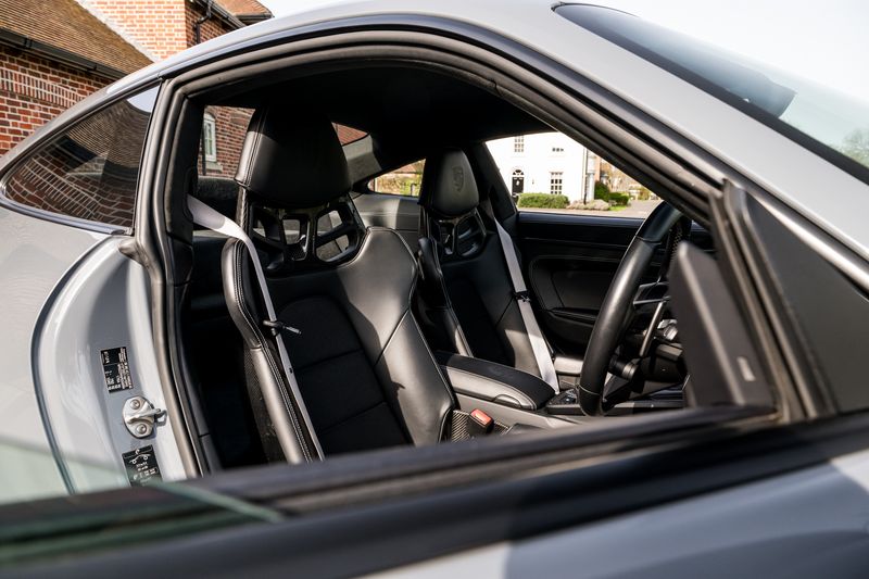 Porsche 911(992.1) GT3 Touring PDK