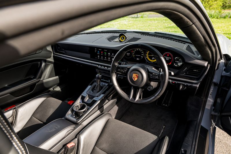 Porsche 911(992.1) GT3 Touring PDK