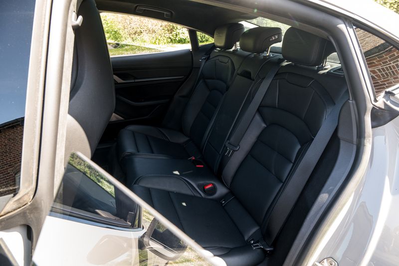 Porsche Taycan Performance Plus 93.4kWh Turbo  S