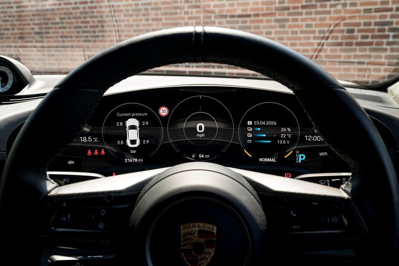 Porsche Taycan Performance Plus 93.4kWh Turbo  S