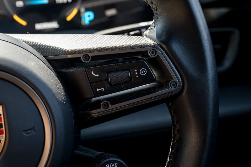 Porsche Taycan Performance Plus 93.4kWh Turbo  S