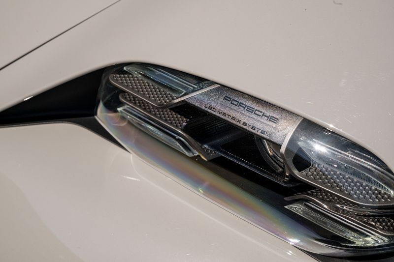 Porsche Taycan Performance Plus 93.4kWh Turbo  S
