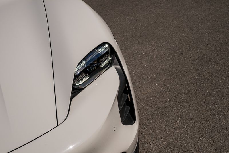 Porsche Taycan Performance Plus 93.4kWh Turbo  S