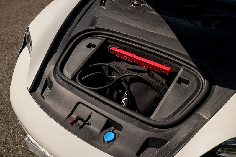 Porsche Taycan Performance Plus 93.4kWh Turbo  S