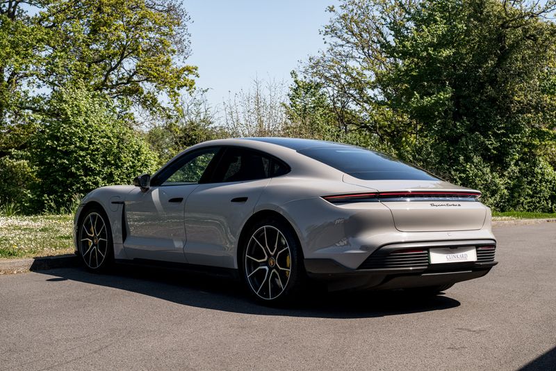 Porsche Taycan Performance Plus 93.4kWh Turbo  S