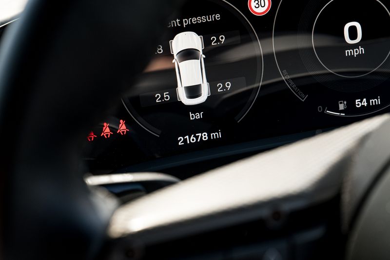 Porsche Taycan Performance Plus 93.4kWh Turbo  S