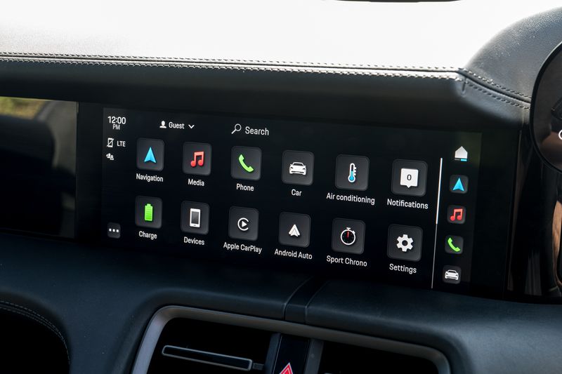 Porsche Taycan Performance Plus 93.4kWh Turbo  S
