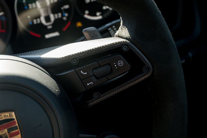 Porsche 911 (992) Carrera GTS Coupe PDK