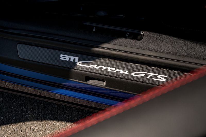 Porsche 911 (992) Carrera GTS Coupe PDK