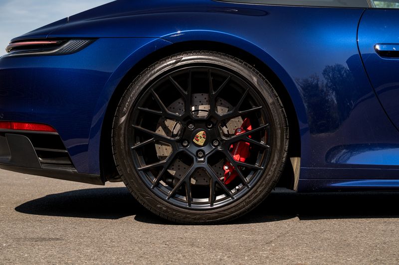 Porsche 911 (992) Carrera GTS Coupe PDK