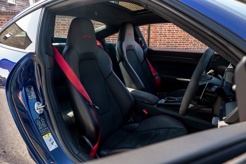 Porsche 911 (992) Carrera GTS Coupe PDK