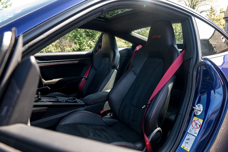 Porsche 911 (992) Carrera GTS Coupe PDK