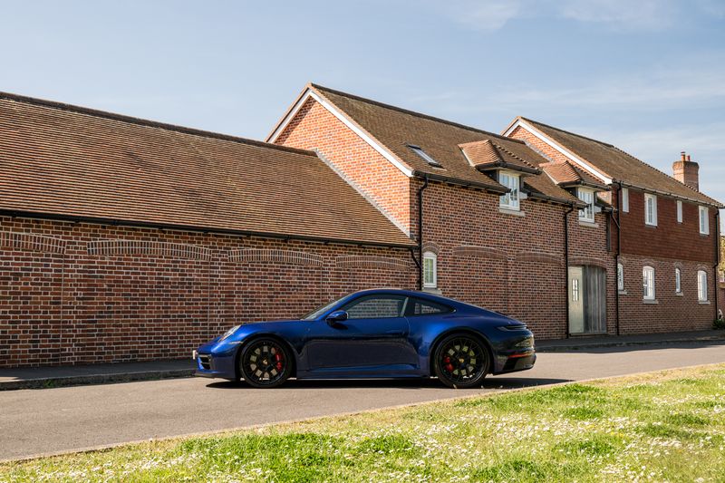Porsche 911 (992) Carrera GTS Coupe PDK