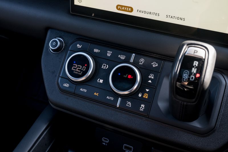 Land Rover Defender 110 5.0 P525 Petrol URBAN