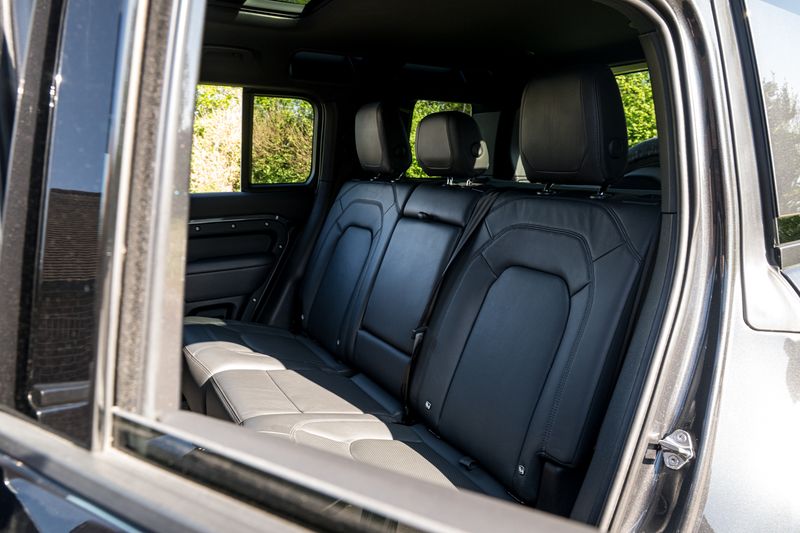 Land Rover Defender 110 5.0 P525 Petrol URBAN