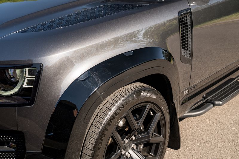 Land Rover Defender 110 5.0 P525 Petrol URBAN