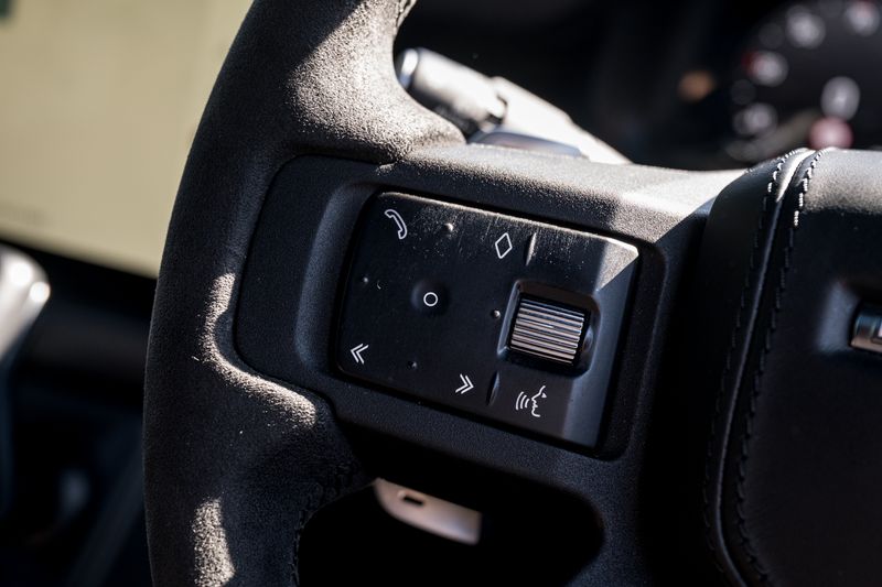 Land Rover Defender 110 5.0 P525 Petrol URBAN