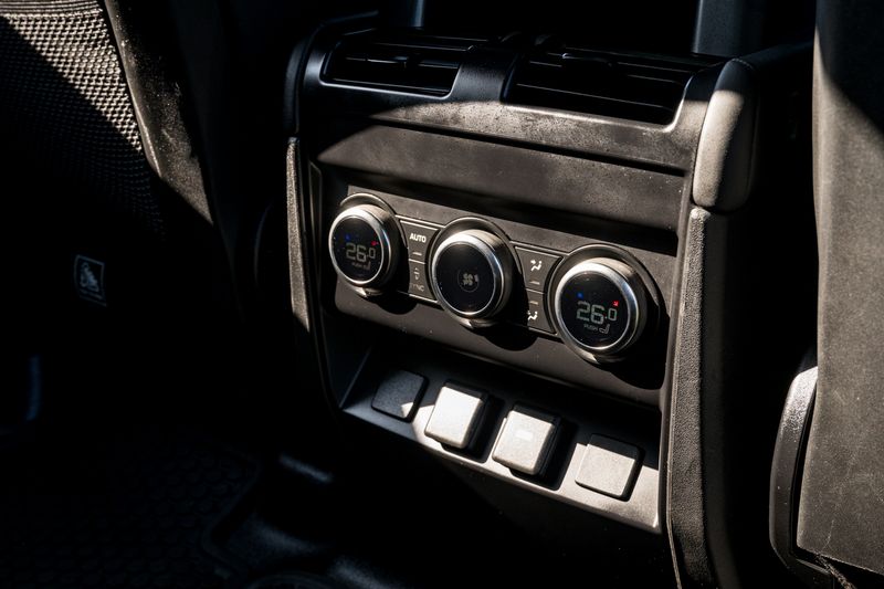 Land Rover Defender 110 5.0 P525 Petrol URBAN