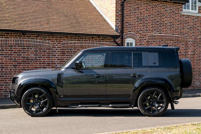 Land Rover Defender 110 5.0 P525 Petrol URBAN