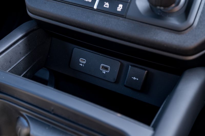 Land Rover Defender 110 5.0 P525 Petrol URBAN