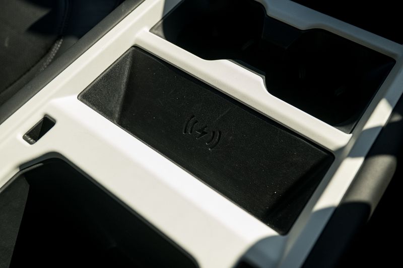 Landrover D250 X-Dynamic HSE Auto