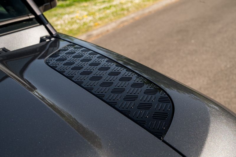 Landrover D250 X-Dynamic HSE Auto