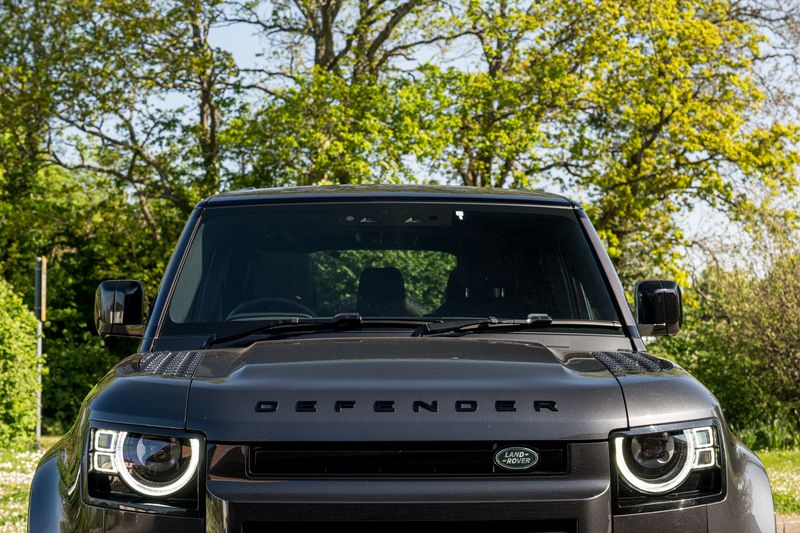 Landrover D250 X-Dynamic HSE Auto