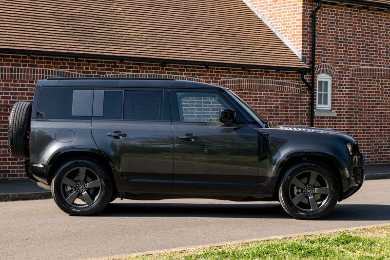 Landrover D250 X-Dynamic HSE Auto