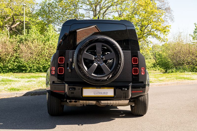 Landrover D250 X-Dynamic HSE Auto