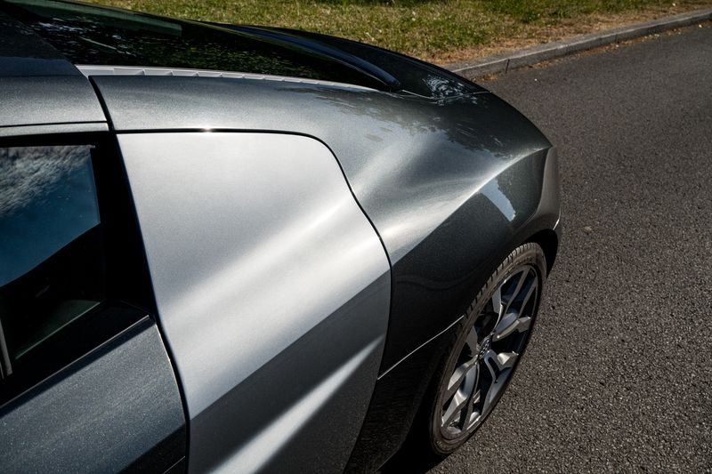 Audi R8 V10 Quarttro (Manual )